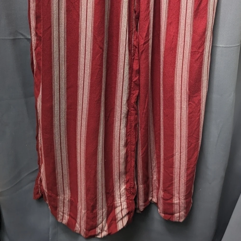 American Eagle Outfitters style pants wide